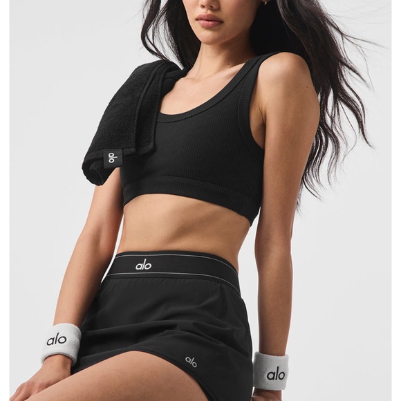 ALO Yoga Other - ALO Yoga Wellness Bra - Black